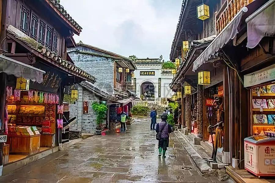 逃离整洁的杂物间